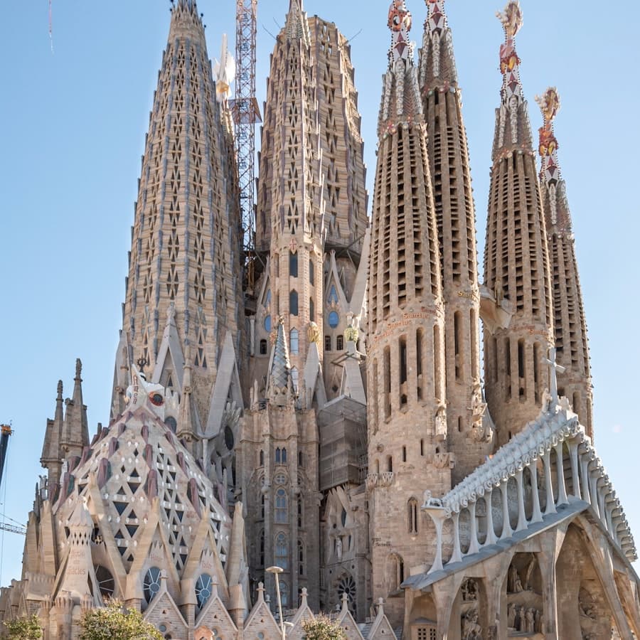Sagrada Familia: Visita Guiada + Acceso a la Torre